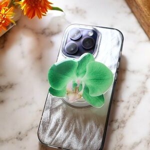 Matcha Green MagSafe Grip for Phones and Kindles